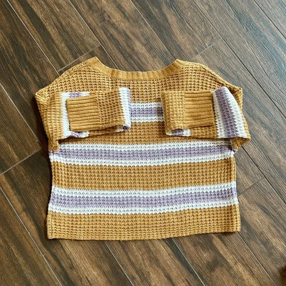 American Eagle cropped sweater S - Picture 4 of 4